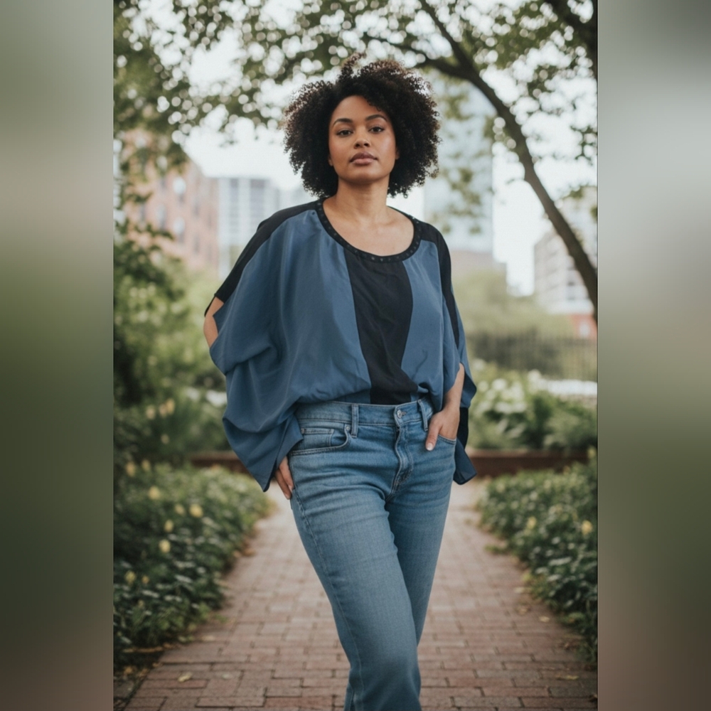 Natural Mullberry SIilk Blue and Black Top For Summer Day